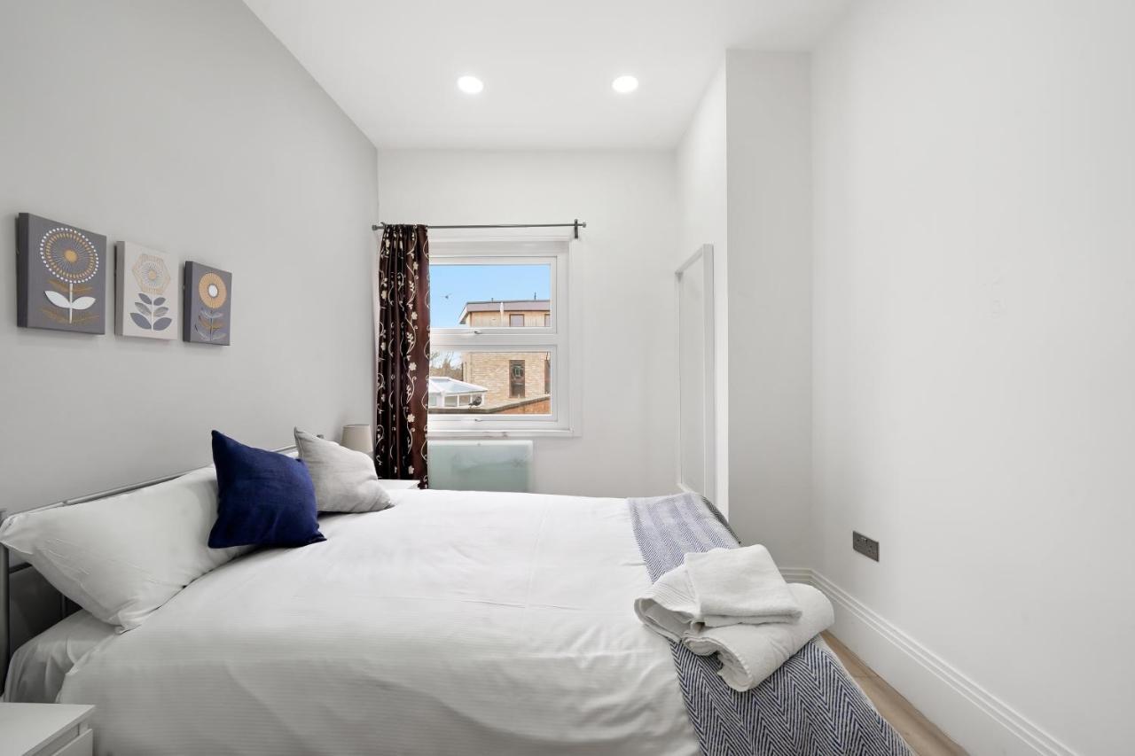 Apartamento 3Br Duplex Penthouse Harrow Centre Exterior foto