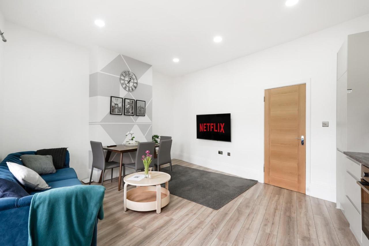 Apartamento 3Br Duplex Penthouse Harrow Centre Exterior foto