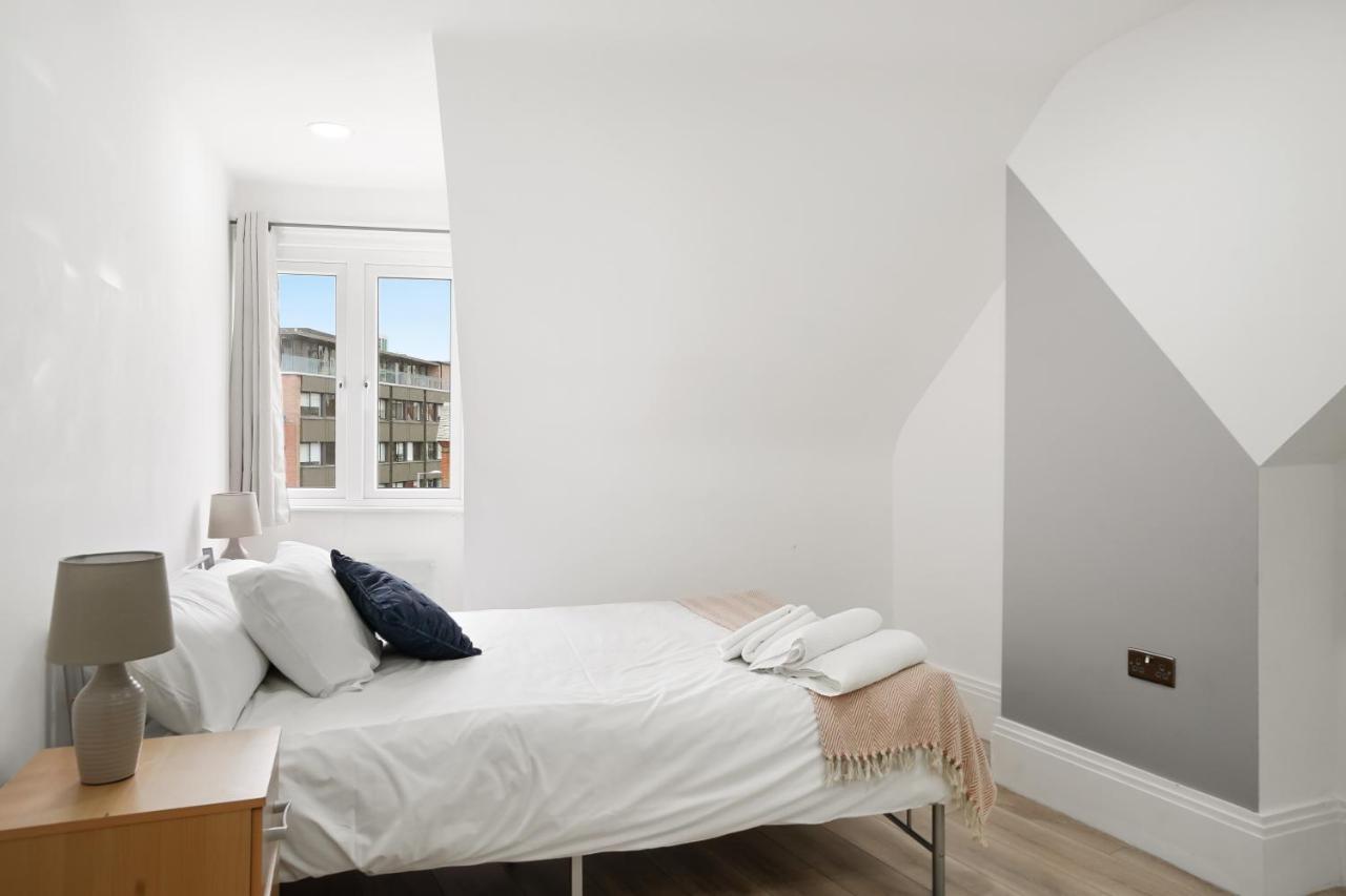Apartamento 3Br Duplex Penthouse Harrow Centre Exterior foto