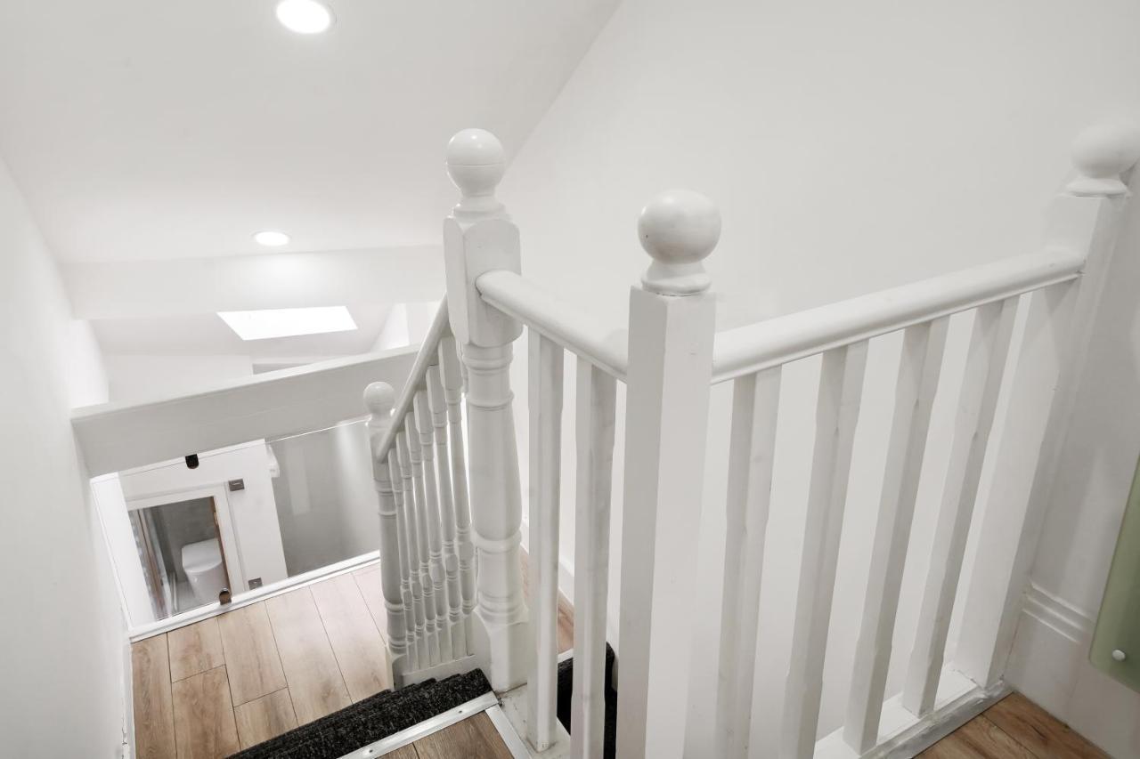Apartamento 3Br Duplex Penthouse Harrow Centre Exterior foto