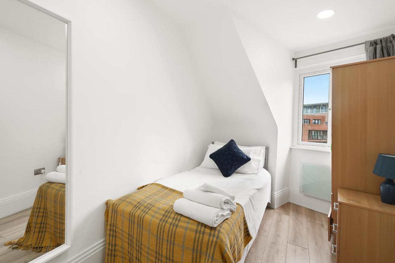 Apartamento 3Br Duplex Penthouse Harrow Centre Exterior foto